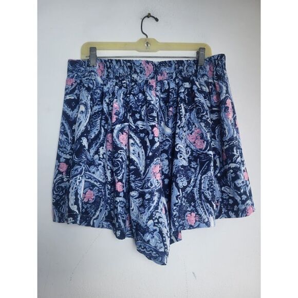 Torrid Blue, White, Pink Pasley Pull On Pleated Shorts size 1 or 1X - Picture 5 of 7